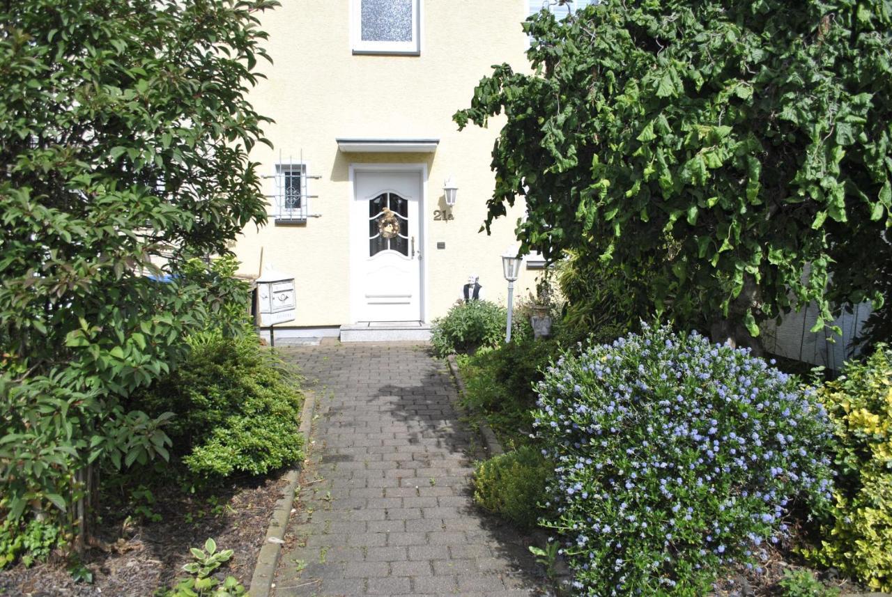 Gemuetliche Zimmer Im Einfamilienhaus Cologne Exterior photo
